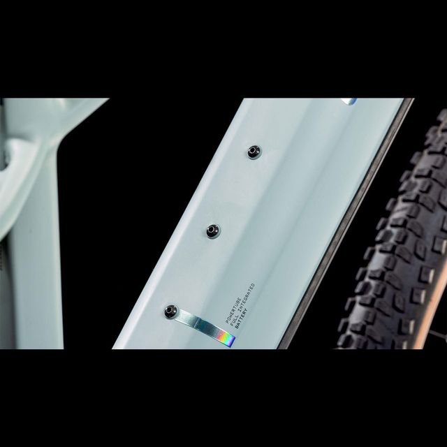 CUBE Reaction Hybrid Race 800 sähköpyörä